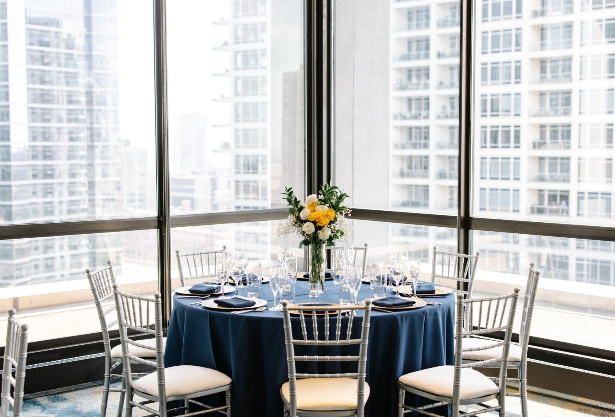 Voco Chicago Downtown - Riverwalk By Ihg Esterno foto