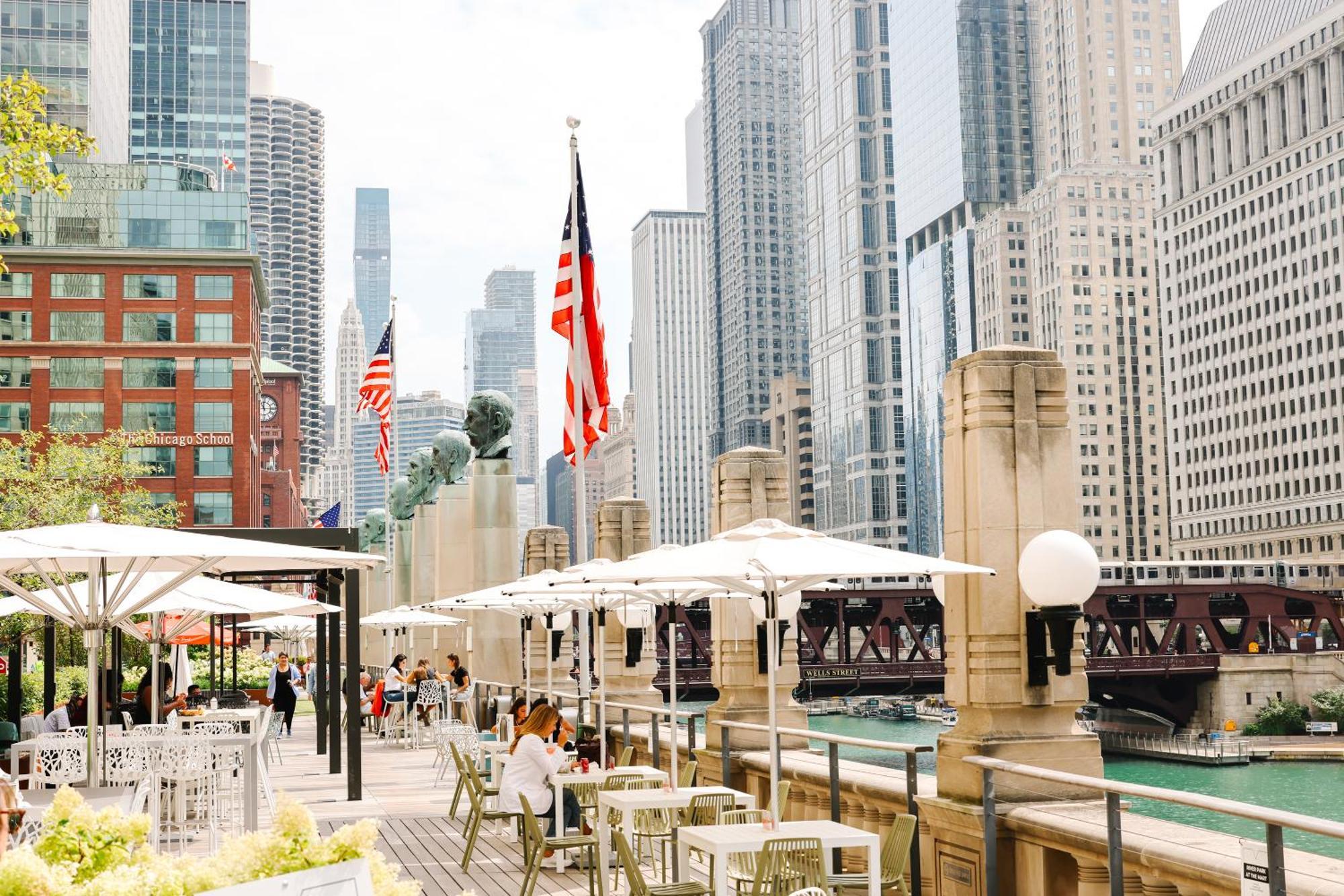 Voco Chicago Downtown - Riverwalk By Ihg Esterno foto